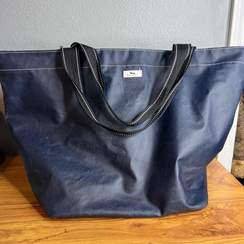 Scout Tote Bag Large Navy Blue Bag Zip Top Closure 20 x 15